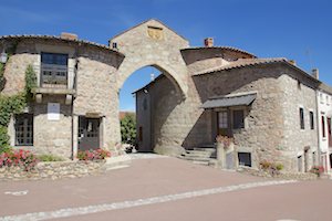 Maisons dans le Massif-Central