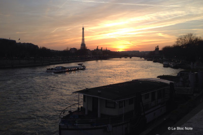 La Tour-Eiffel depuis la Concorde